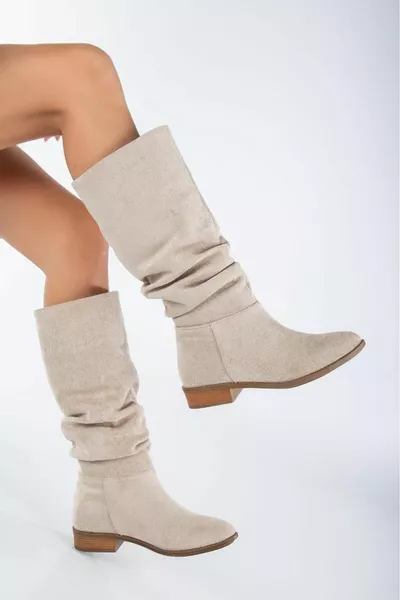 جزمة بيج من جلد الغزال - Maribel