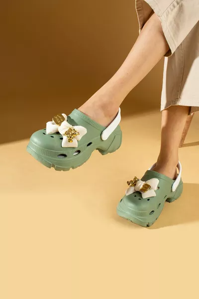 Жени Зелено Бяло Ева Море Плаж Лекар Медицинска сестра Болница Комфорт Удобни сандали Чехли