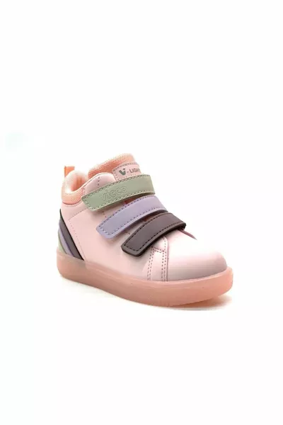 قوس قزح العظام مضاءة الفتيات مسحوق الأحذية