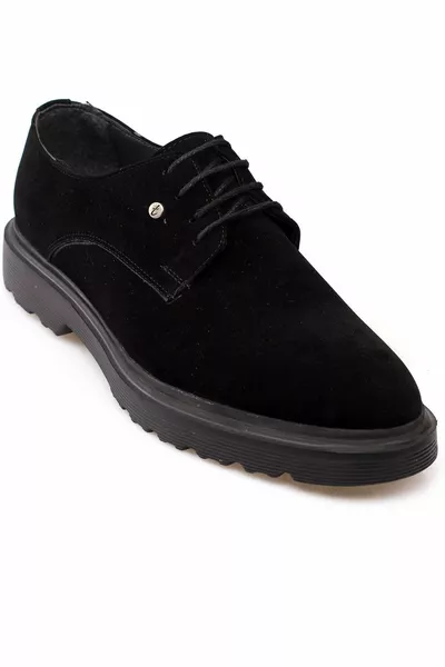 حذاء Eva Sole Classic مناسب للعناية الشخصية ويناسب الجلد اللامع والأسود