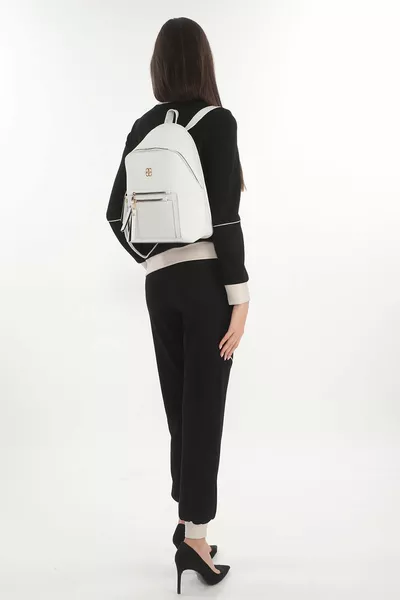 حقيبة ظهر مفصلة بجيب منقوش باللون الأبيض