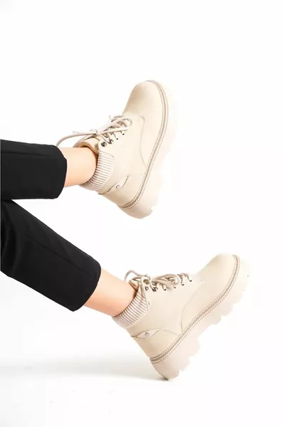 كريم من جلد الغزال الدانتيل متابعة أحذية نسائية عالية النعل