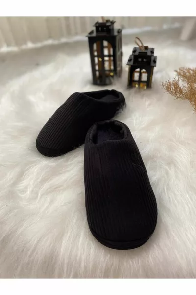 Hausschuhe aus besticktem Pelz für Herren