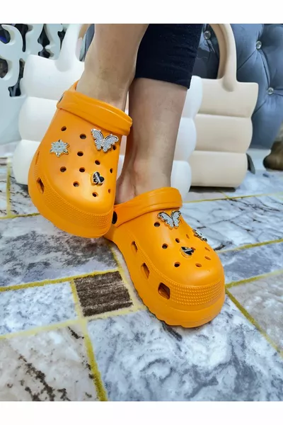 نساء - بحر - شاطئ - طبيب - ممرضة - طباخ شباشب