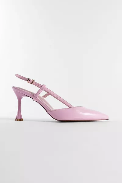 حذاء نسائي مفتوح الظهر مدبب بكعب متوسط