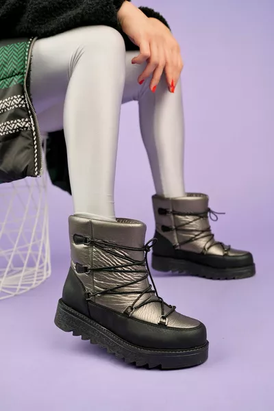 Suya Dayanıklı İçi Kürklü Kadın Kar Botu