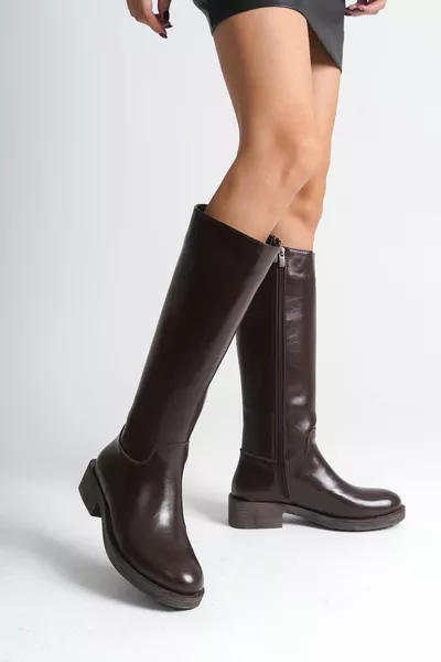 Женские сапоги с круглым носком