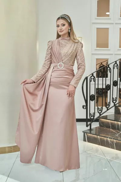 فساتين سهرة حريرية محجبة