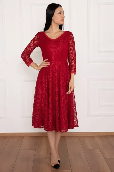 Кружевное вечернее платье миди с рукавами Turvakar 