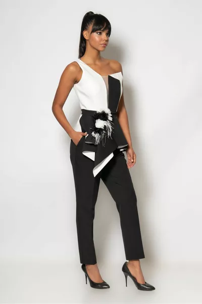 Doppeltes Abendkleid-Set mit zweifarbiger Taille und geblümter Crêpe-Hose