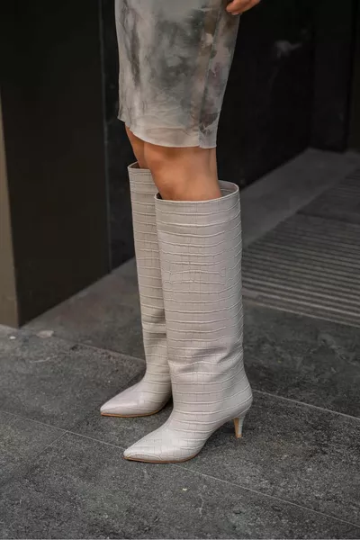 وكيل رمادي كروكو بوتس