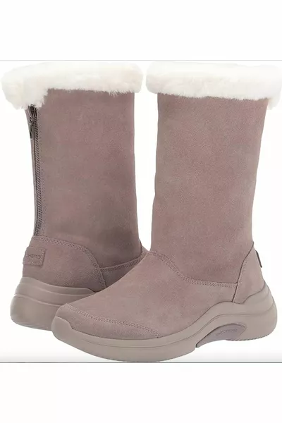 حذاء وسط المدينة من جلد الغزال أثناء التنقل ، بسحاب ، مقاوم للماء