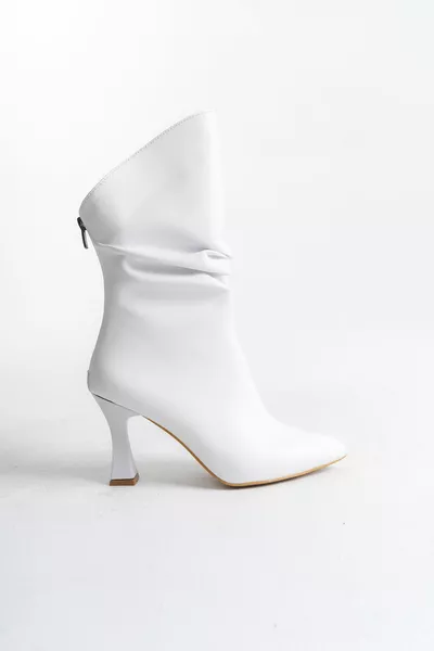 Kadın Topuklu Sivri Burun Körüklü Arkadan Fermuarlı Kadeh Ökçe Bot Sara Beyaz