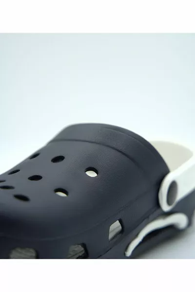 Double Sole Orthopedic Sandals Slippers Nurse Doctor Cook Laboratory Marine Pool Slippers