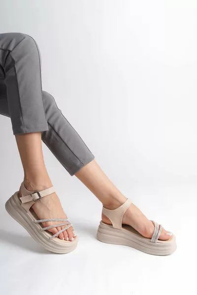 AMARA Boucle Épaisse Pierre Rayée Semelle Orthopédique Femmes Sandales KT Crème