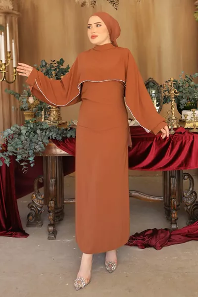 Robe de soirée en pierre à manches beige