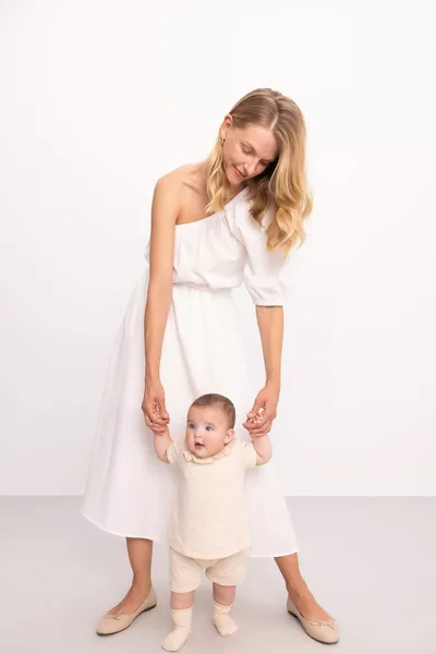 Set per bambina 2 pezzi Maglietta a maniche corte con collo arricciato Pantaloncini SM