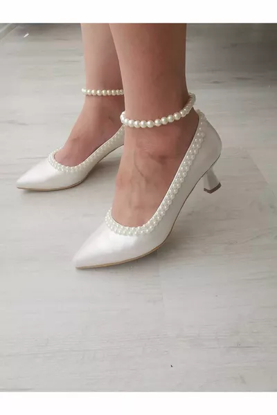 DAMES PARELMOER GEBROKEN WIT COMFORTABELE BEKERHAKKEN PARELMOER STILETTO BRUIDSSCHOENEN