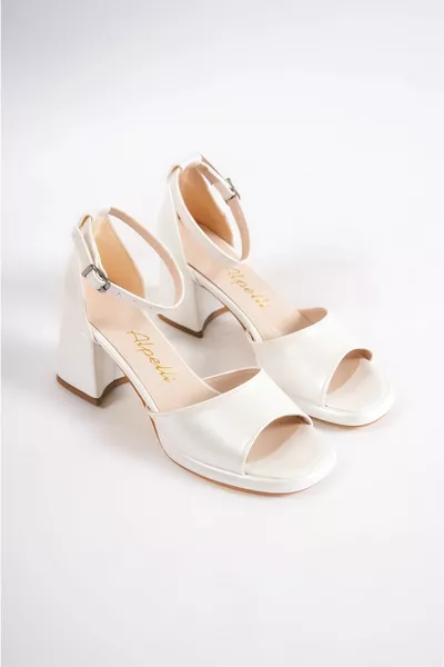 Parelmoer korte plateauhakken voor dames