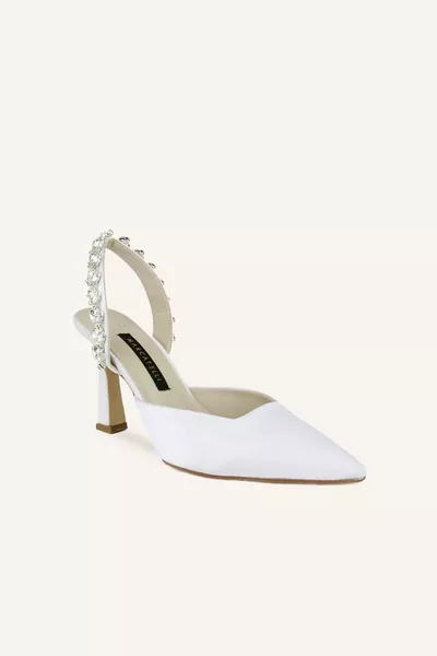 Бели сатенени булчински обувки на дебел ток