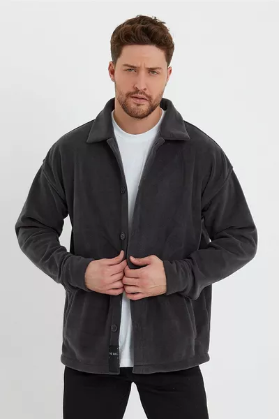 Cardigan da uomo oversize in pile antracite, collo a camicia, taglio ampio, resistente al freddo e che non produce pallini 