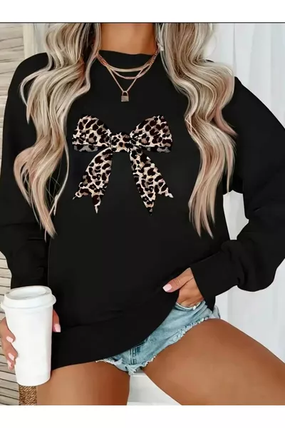Дамска оувърсайз блуза с надпис и леопардов звездовиден десен, с колоездачен яка