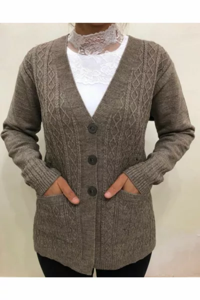 Cardigan d’hiver en laine avec boutons de poche