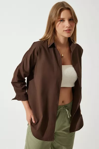 قميص أساسي طويل كبير الحجم للقهوة المريرة للسيدات 