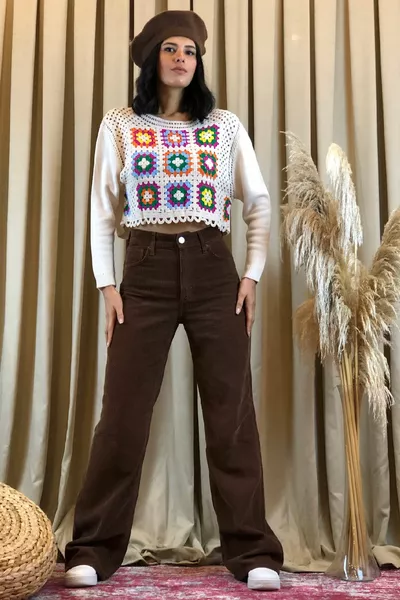 Pantaloni da donna in velluto di tendenza a gamba larga Coffee