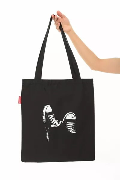 Convers Bedruckte schwarze Tragetasche