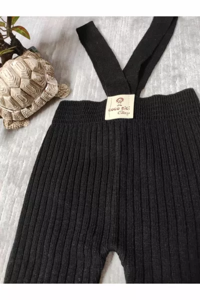 Leggings en tricot côtelé à bretelles