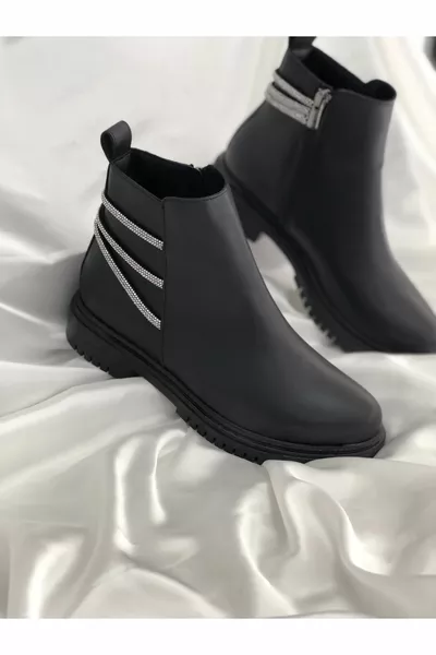 WANDA ZWARTE LEREN WINTERLAARZEN MET RITSSLUITING EN STENEN