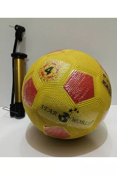 Gummifußball und Luftpumpe