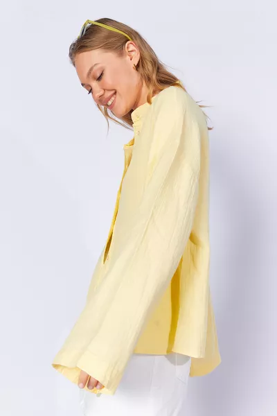 قميص نسائي بأكمام صفراء واسعة