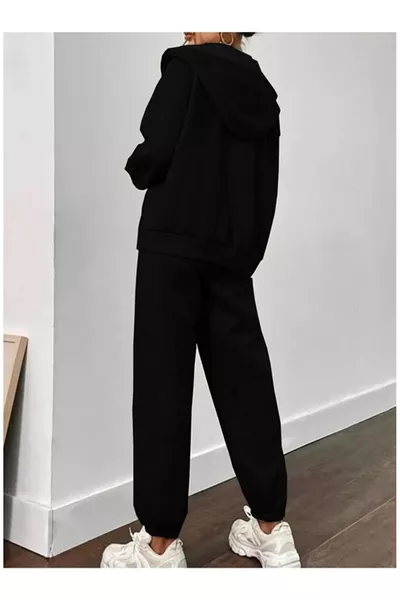 طقم رياضي من كنزة وبنطال موسمي بحجم كبير