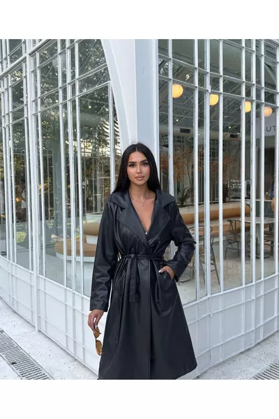 معطف جلدي مبطن بالحزام الأسود