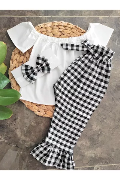 طقم فتاة من بنطال بقصة إسبانية وبلوزة ومشبك