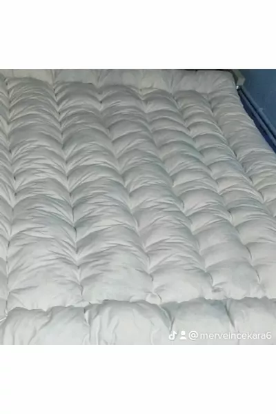 سرير مزدوج من الصوف