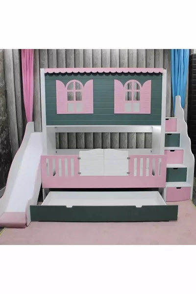 سرير بطابقين للأطفال مع منزلق في ألاجاتي