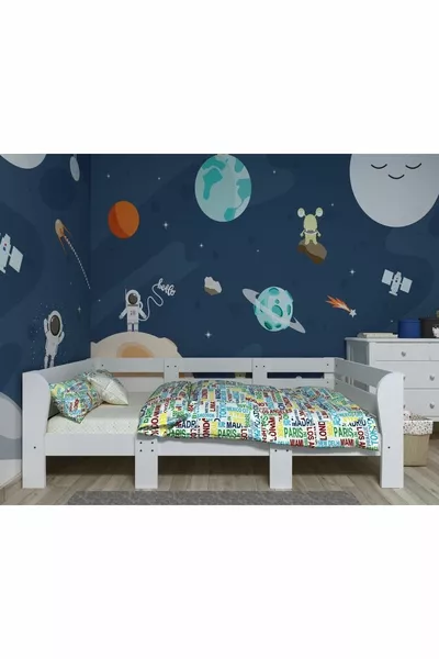 سرير مكون من ثلاث أسرّة تنمو معًا، سرير بإطار بيضاوي الحواف، سرير أريكة - مظهر أنيق - تركيب بسيط