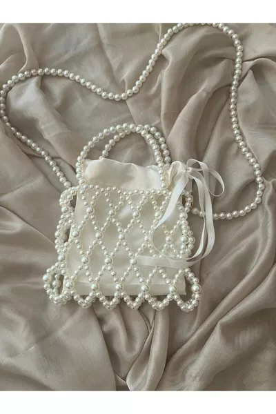 حقيبة كتف يدوية مرصعة باللؤلؤ