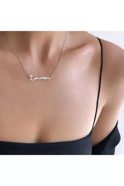 قلادة باسم مطلية بالفضة كتابة يدوية