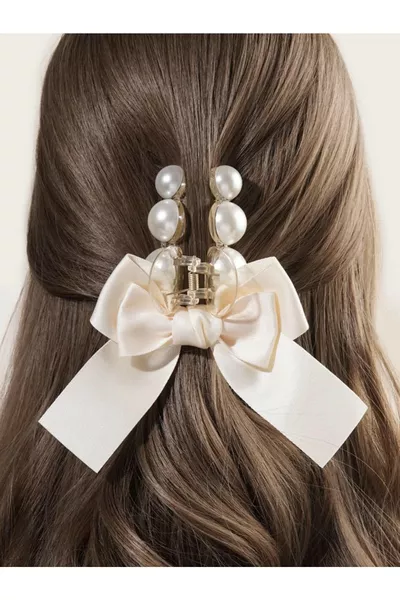 Large Bow Detailed Pearl Hair Clip