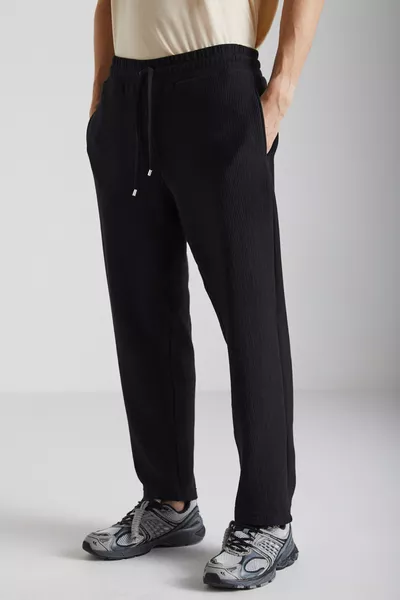 بنطال رياضي رجالي من بيرثولا بنقشة رجالية، مقاس عادي، بخيوط ثلاثية، الداخلية مصنوعة من القطن العضوي، باللون الأسود