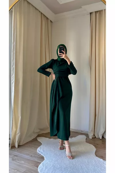 فستان محتشم بتصميم خاص من سكوبا