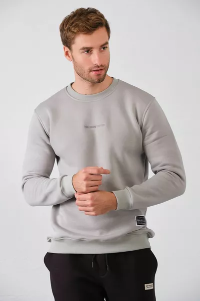 Sweat-shirt gris homme à col rond slim fit avec broderie, en tissu gratté à 3 fils