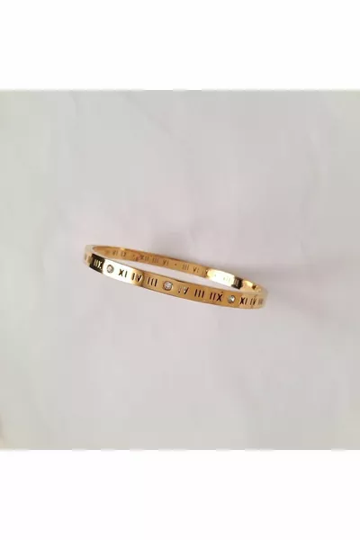 سوار فولاذي ذهبي برموز رومانية