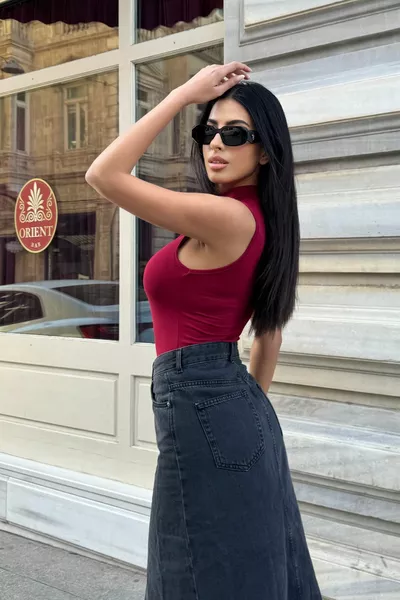 أعلى تانك بورجوندي للسيدات