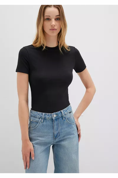 Lux Touch Черна Основна Модална Тениска Плътно Прилягаща / По Фигура 