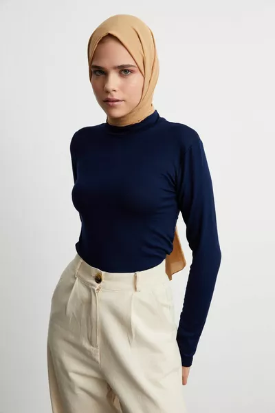 Дамско тъмносиньо боди